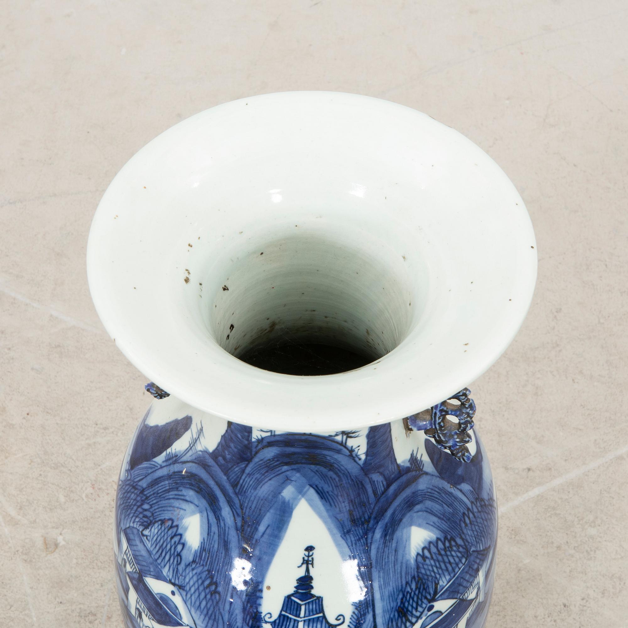 Floor vase China around 1900 porcelain.