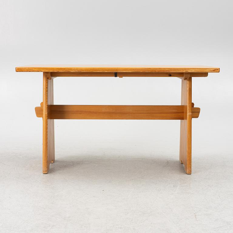 Göran Malmvall, a seven-piece dining suite Svensk Fur, 1970s.