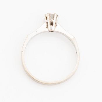 Brilliant cut diamond ring.