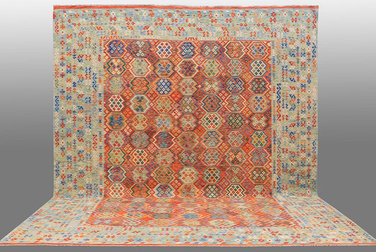 A CARPET, killim, ca 500 x 408 cm.