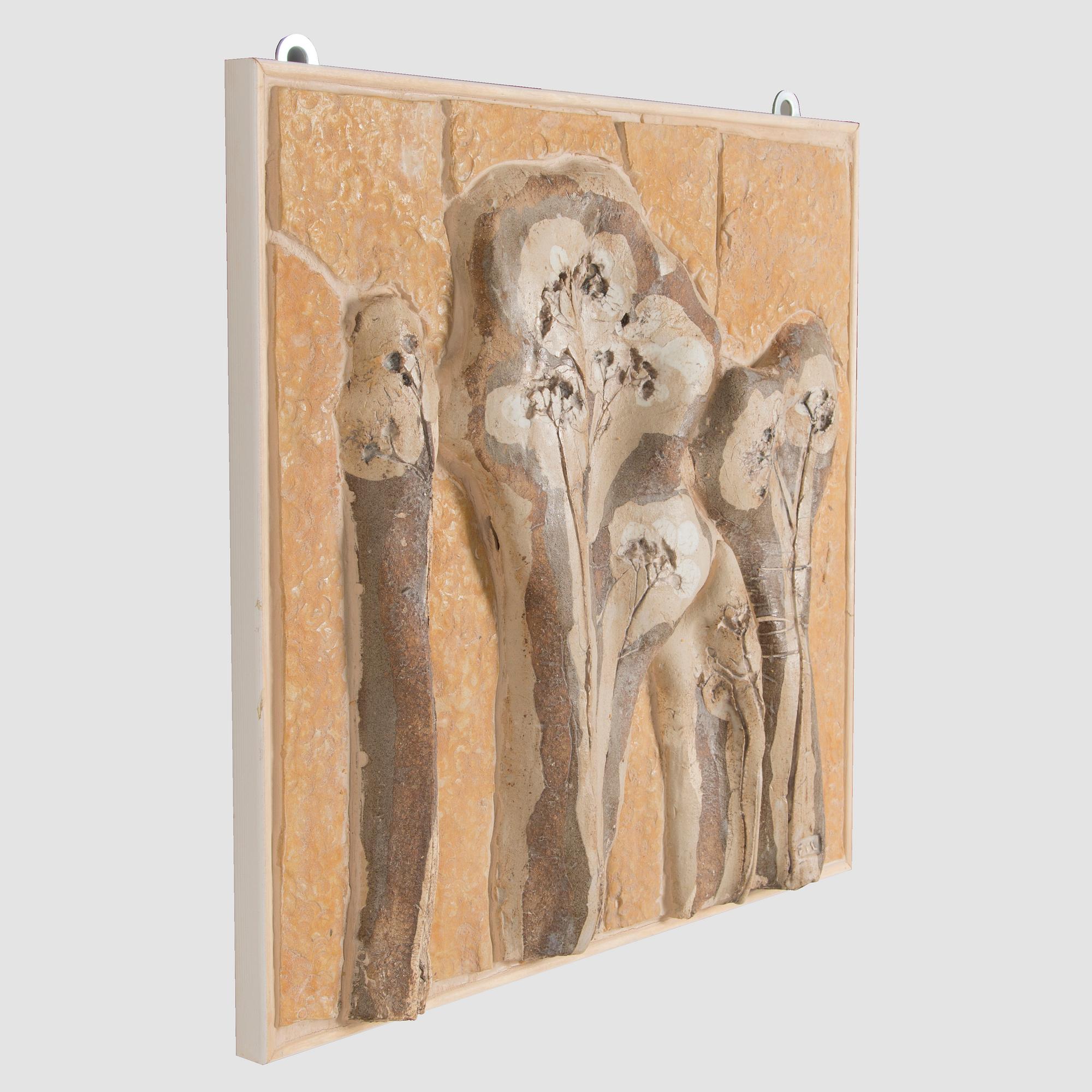 Francesca Mascitti-Lindh, relief "Le piante", stengods, signerad FML.