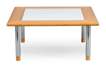 58. Antti Nurmesniemi, A TABLE.