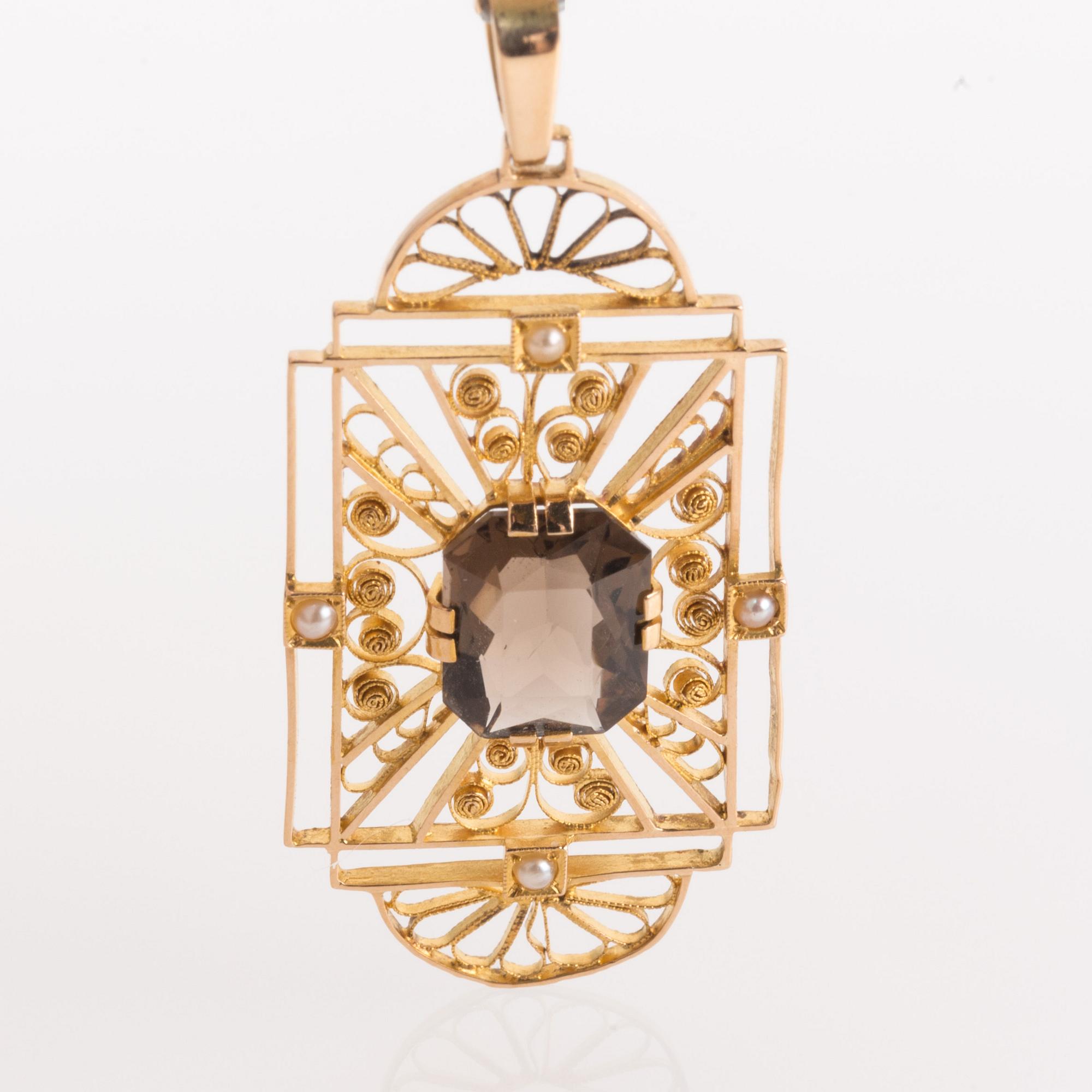 HÄNGE, 18K guld med rökkvarts samt pärlor. Guldvaruaktiebolaget, Malmö, 1930.