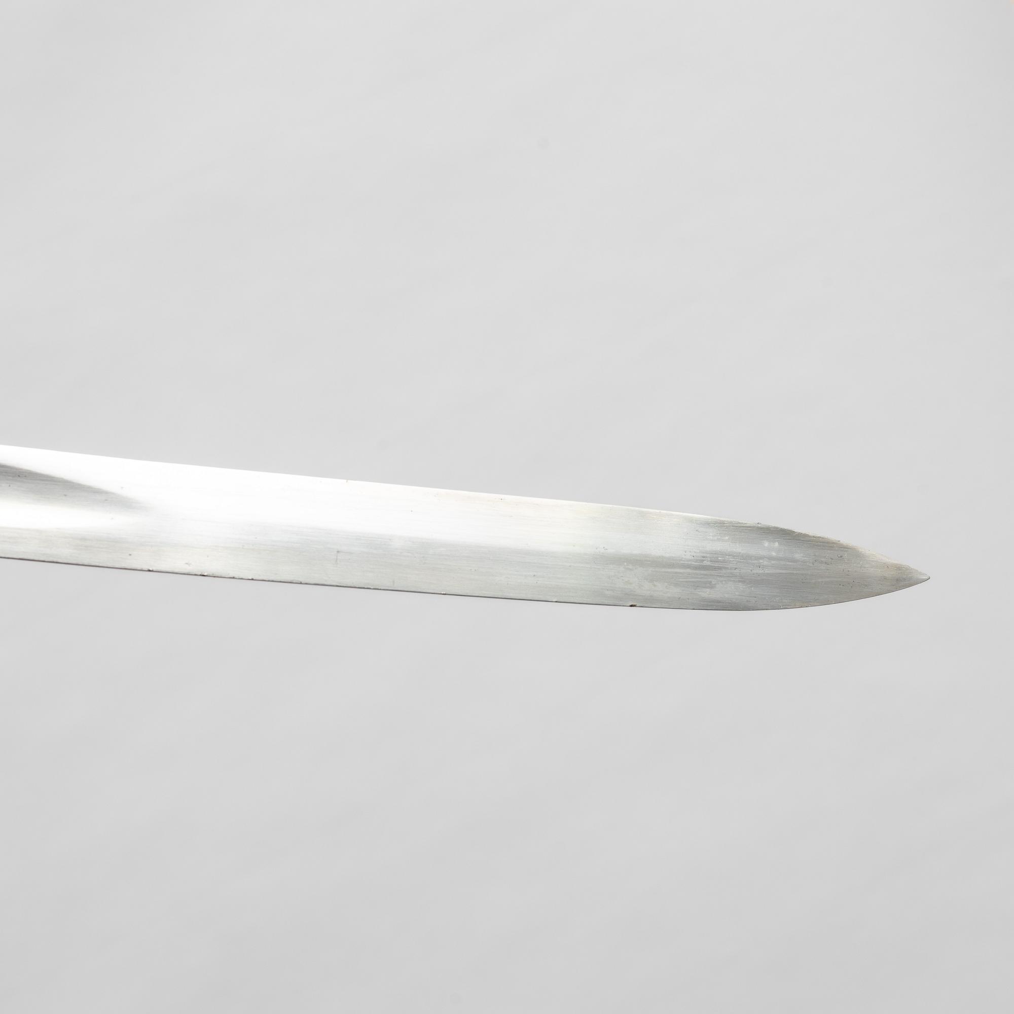Sabel, svensk, för kavalleriet m/1867-93 med balja.