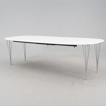 BORD, "Superellips". Med två iläggsskivor, Bruno Mathssoon & Piet Hein för Fritz Hansen, daterad 1975.