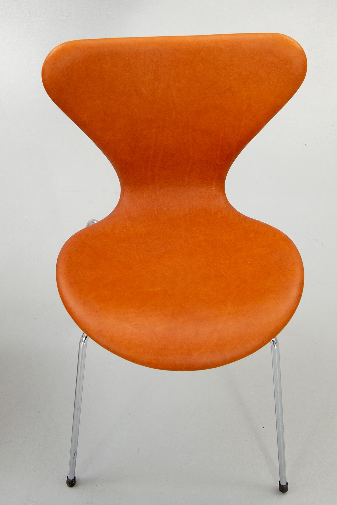 Arne Jacobsen, chairs, 6 pcs, "Seven", Fritz Hansen, Denmark late 20th century.
