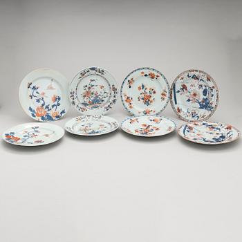 Chinese 18th-Century porcelain dishes, four pairs of dishes and two single soup bowls.