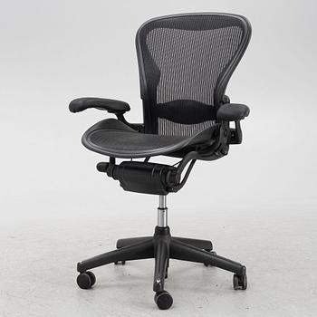 Don Chadwick/Bill Stump, skrivbordsstol, "Aeron", Herman Miller.