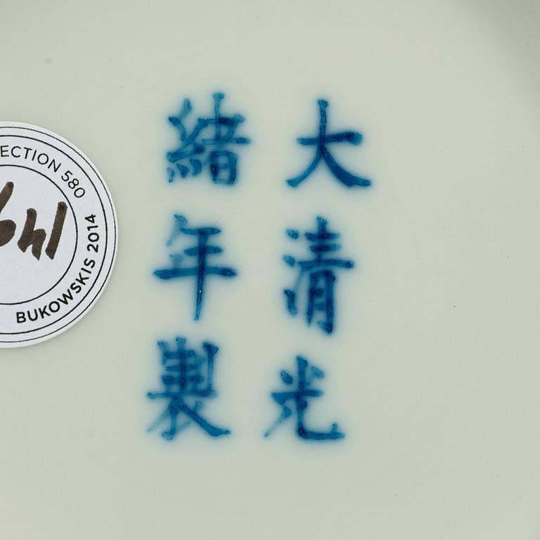 A pair of blue and white lotus dishes, Qing dynasty, Guangxu (1874-1908) marks and of period.