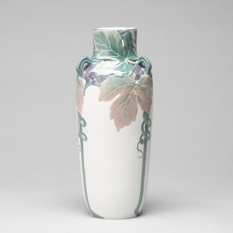 A Karl and Waldemar Lindström Art Nouveau porcealin vase, Rörstrand, Sweden ca 1900.