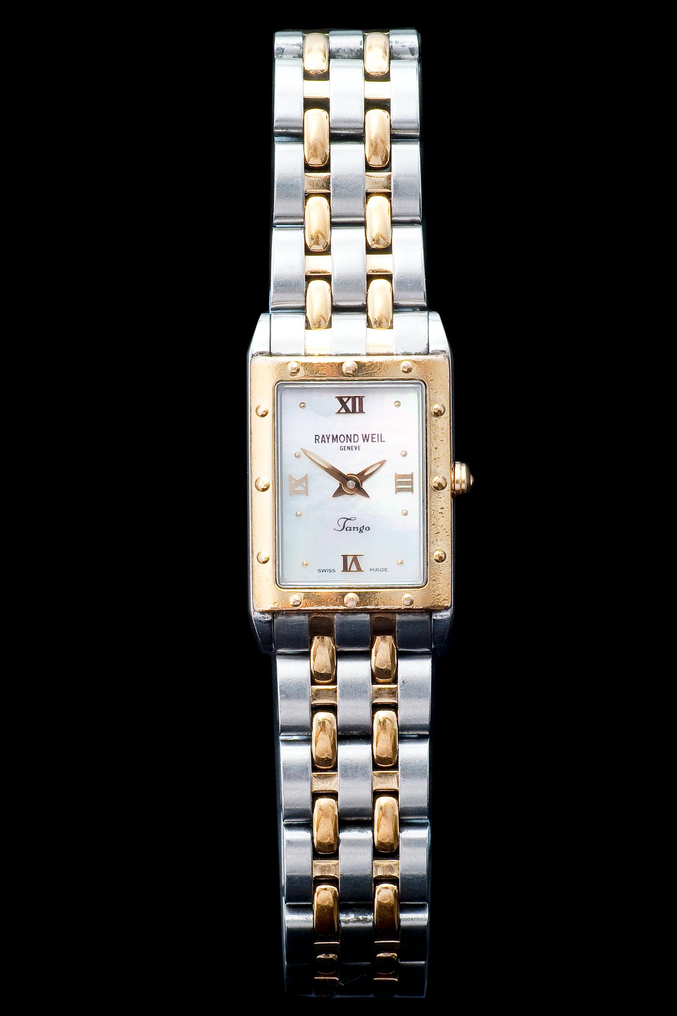 NAISTEN RANNEKELLO / Raymond Weil.