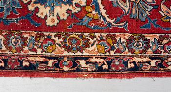 A carpet, semi-antique Esfahan, ca 298 x 209 cm.