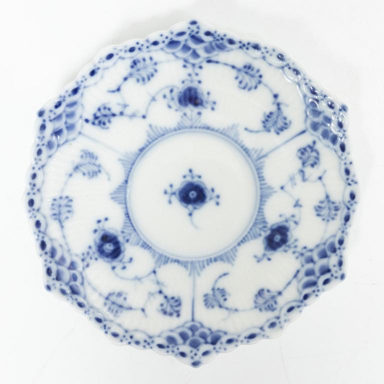 Royal Copenhagen 9 service pieces.