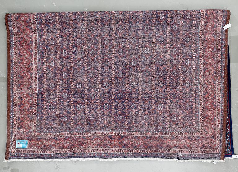 MATTA, troligen Mahal. Ca 378x287 cm.