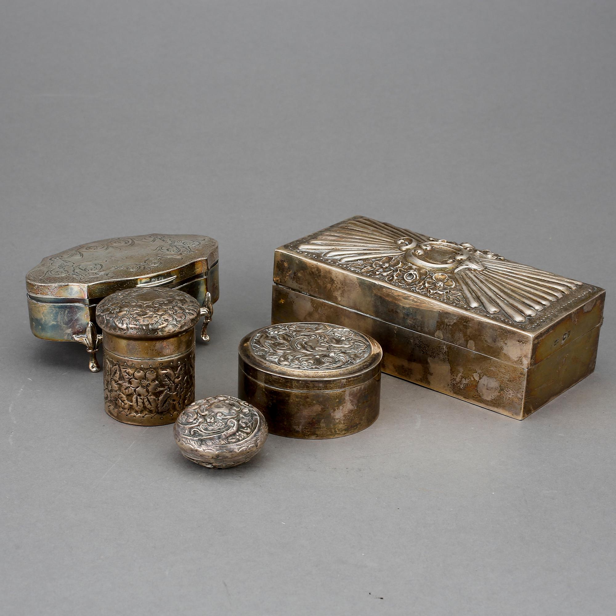 PARTI SILVER, 5 delar, främst England, 1800/1900-tal. Total vikt ca 544 gram.