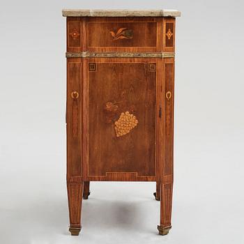 A Gustavian late 18th century commode, probably by Gustaf Foltiern (master in Stockholm 1771-1804).