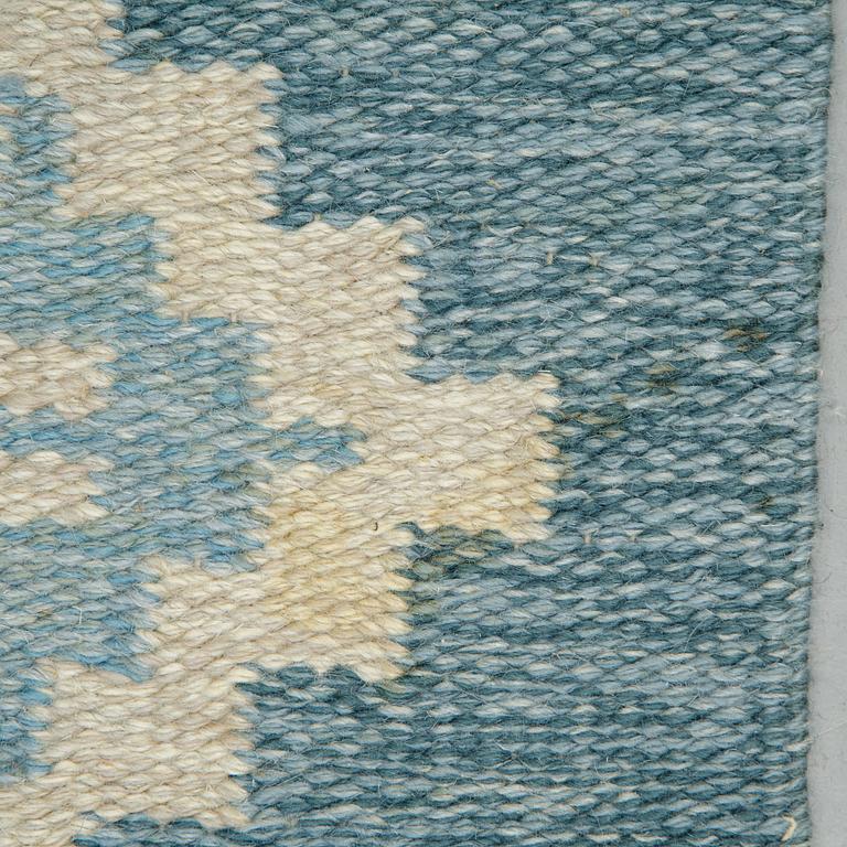 Matto, flat weave, ca 202,5-204 x 137-138 cm, signed IB.