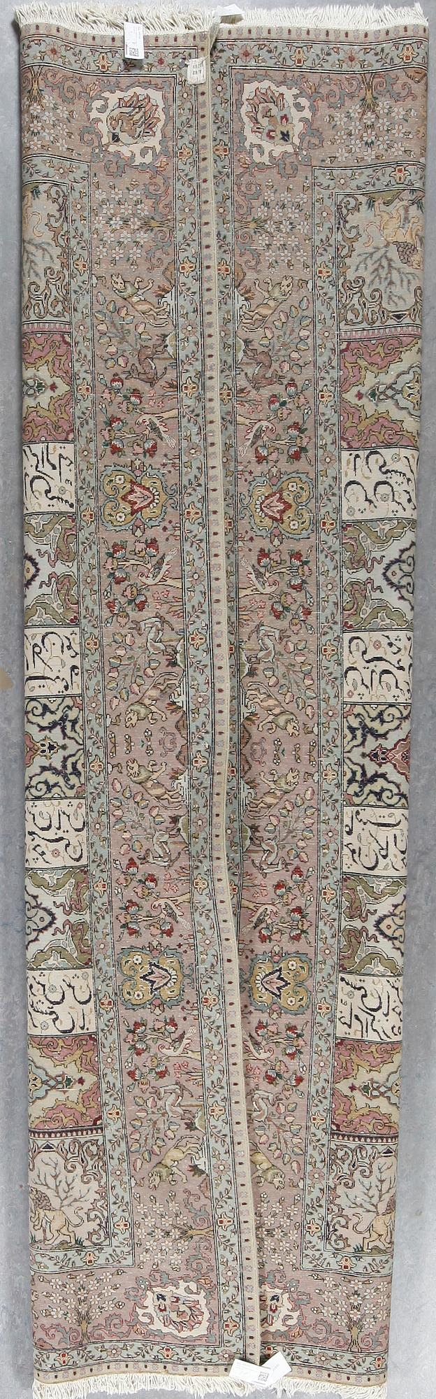 MATTA, Pakistan figural, ca 310x198 cm.