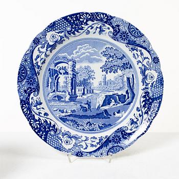 A 42-piece 'Spode's Italian' dinner service, England, mid-20th century - 21st century.