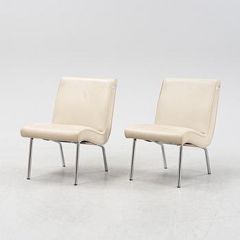 A pair of 'Vostra' easy chairs, Walter Knoll Team for Walter Knoll, Classic Edition.