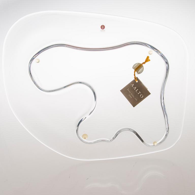 ALVAR AALTO, JUHLAVUOSIVATI, lasia, signeerattu ja numeroitu "Alvar Aalto 100 1998 Iittala 432/1998".