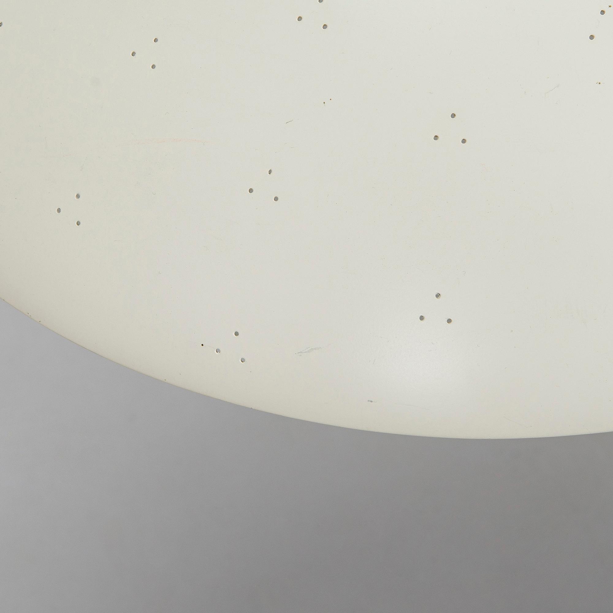 Paavo Tynell, kattovalaisin, malli A1965 Taito 1900-luvun puoliväli.