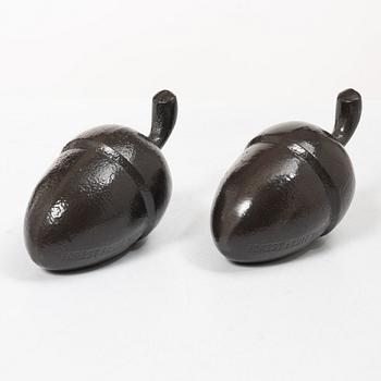 Eva Schildt and Maja Sten, doorstops, a pair, “Ekollon”, Firma Svenskt Tenn.