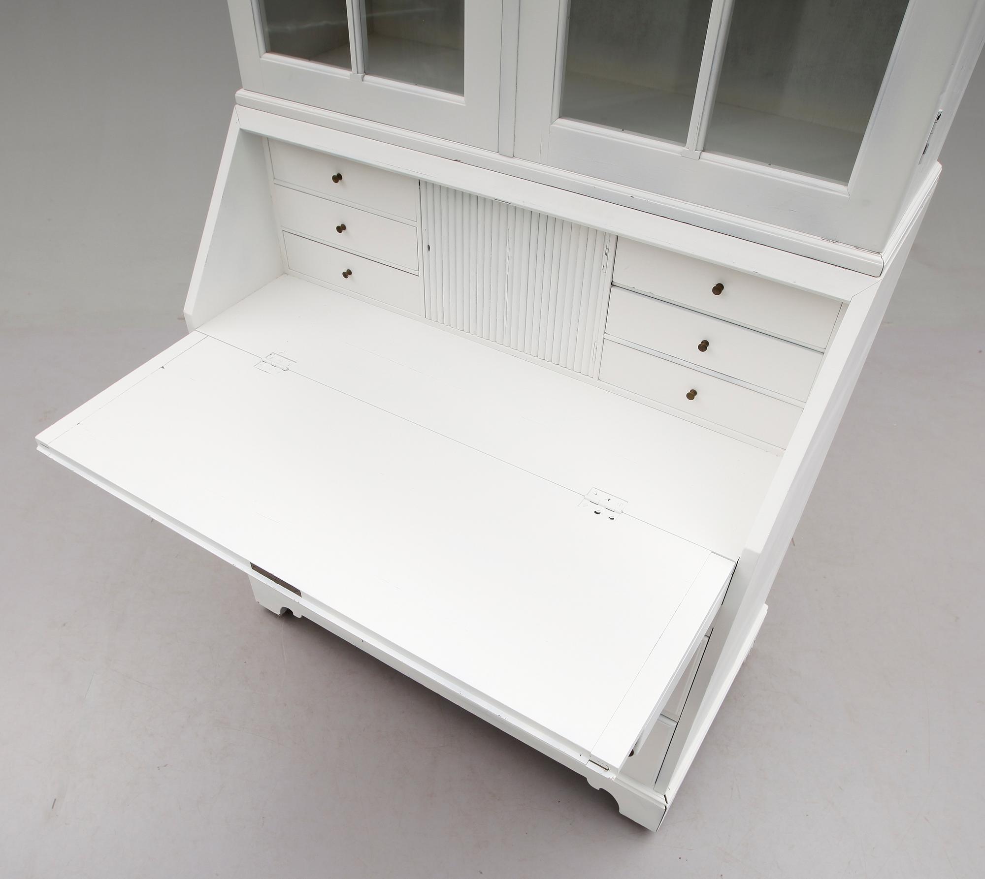 SKÅP, rokokostil, 1900-talets andra hälft.