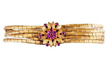 675. ARMBAND.