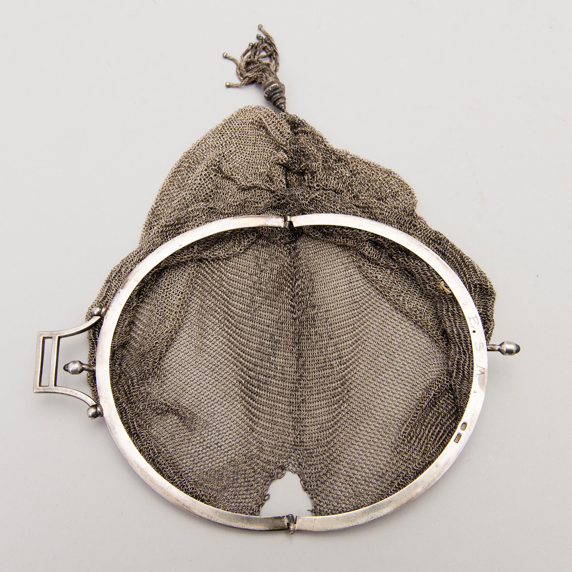 AFTONVÄSKOR, 2 st, i silver och försilvrad metall.