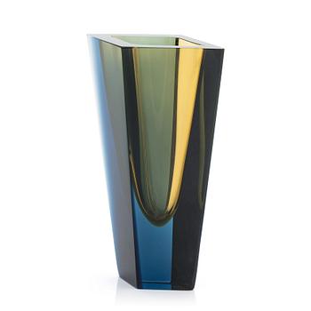 Kaj Franck, A glass vase 'Prisma' signed K. Franck, Nuutajärvi Notsjö -62.