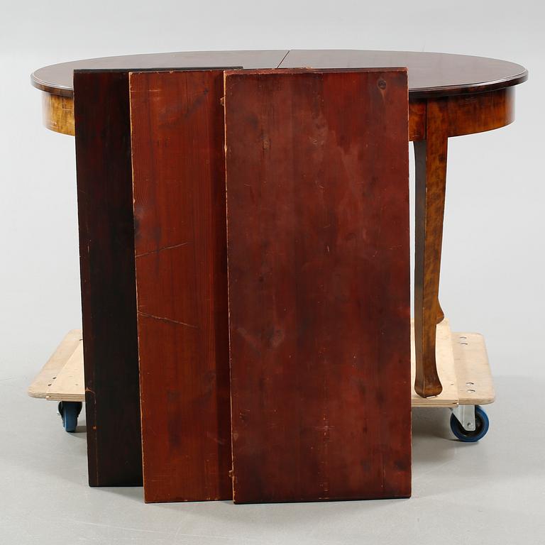 An early 20th century table.