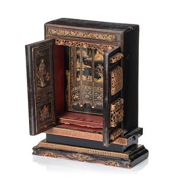 1124. A Chinese altar cabinet, Qing dynasty, 19th Century.