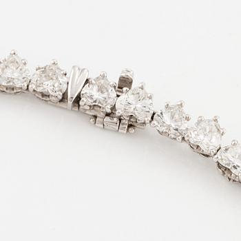 A Harry Winston platinum and heart-shaped brilliant-cut diamond necklace.