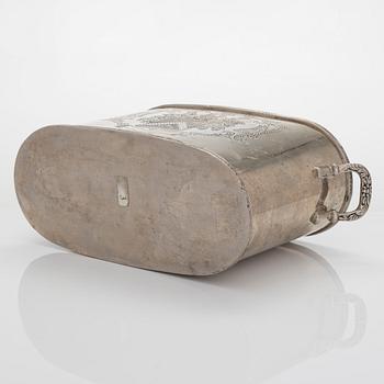 Champagne cooler, for two bottles.