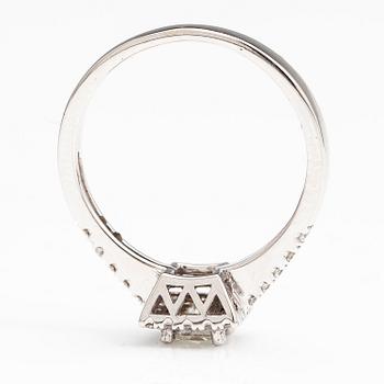 SORMUS, 18K valkokultaa, princess- ja briljanttihiottuja timantteja n. 0.58 ct yht.