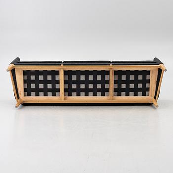 Arne Jacobsen, & Flemming Lassen, Soffa, ”Mayor AJ5”, &Tradition, Danmark, 2000-tal.