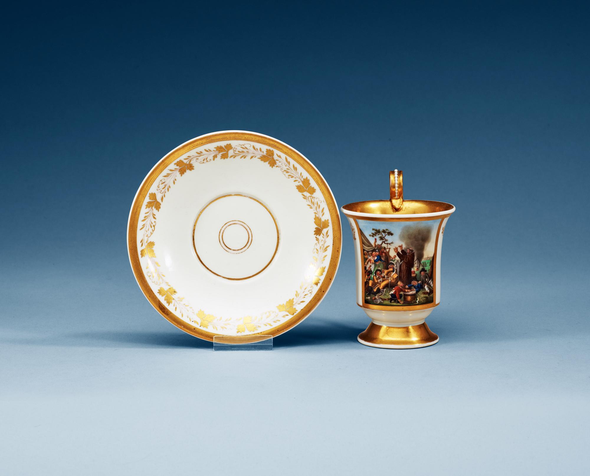 KOPP med FAT, porslin. Berlin, 1800-talets första hälft.