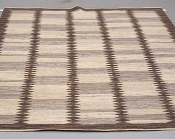 BERIT KOENIG , A CARPET, "Viggen, grå", flat weave, ca 242 x 184,5 cm, signed SH BK.