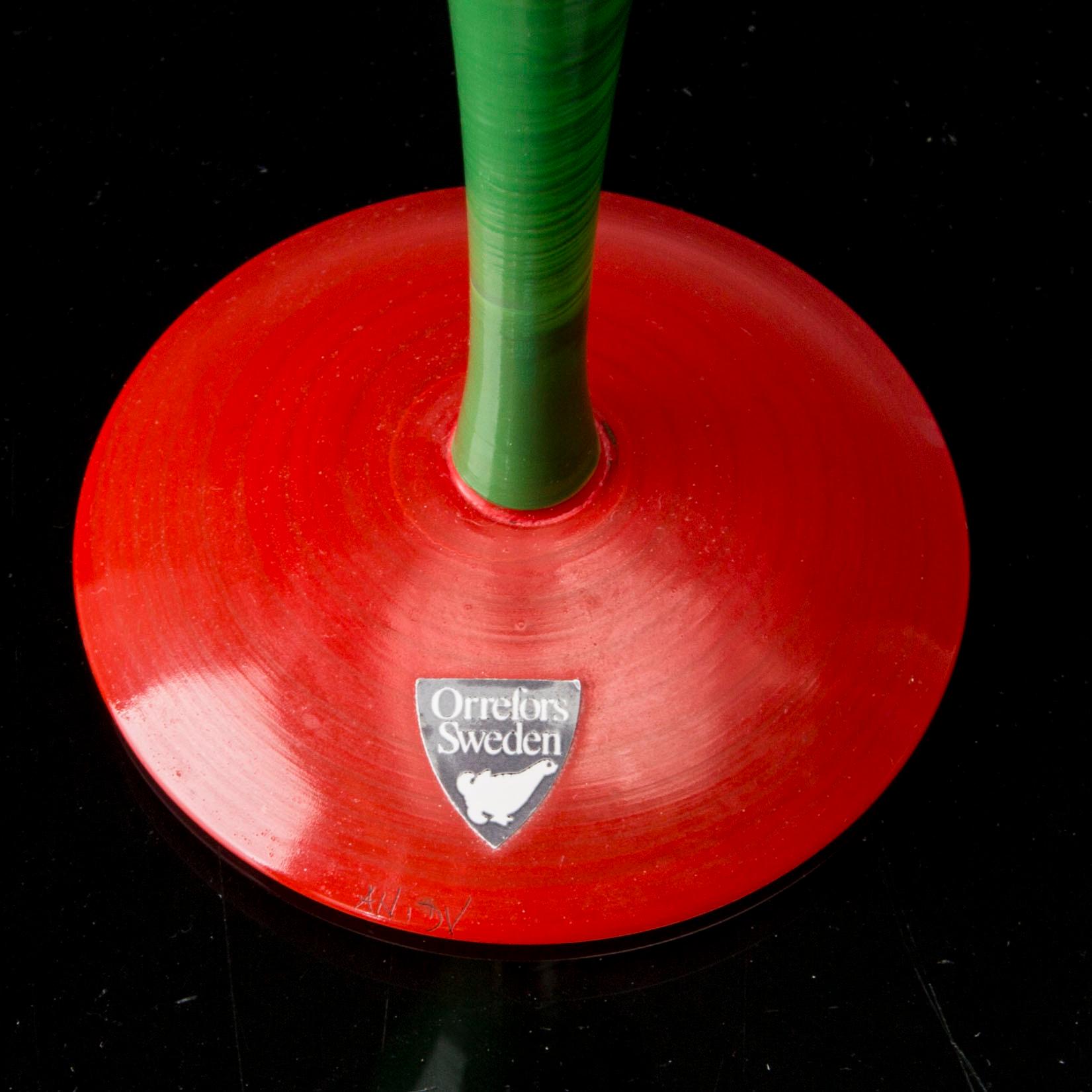 ANNE NILSSON, twelve 'Clown' champagne glasses from Orrefors, all signed.