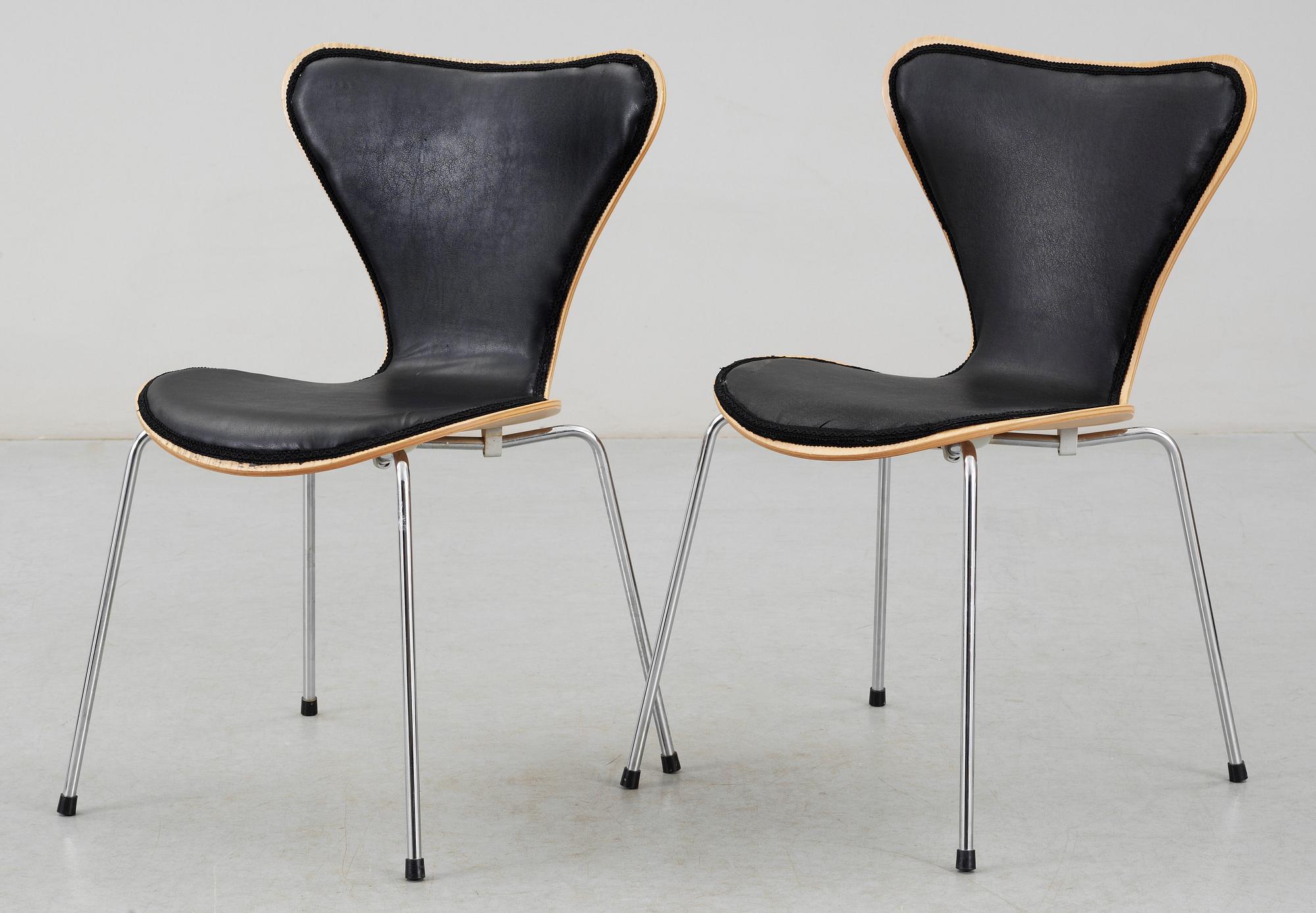STOLAR, ett par, sjuan, Arne Jacobsen för Fritz Hansen, 1900-talets senare del.