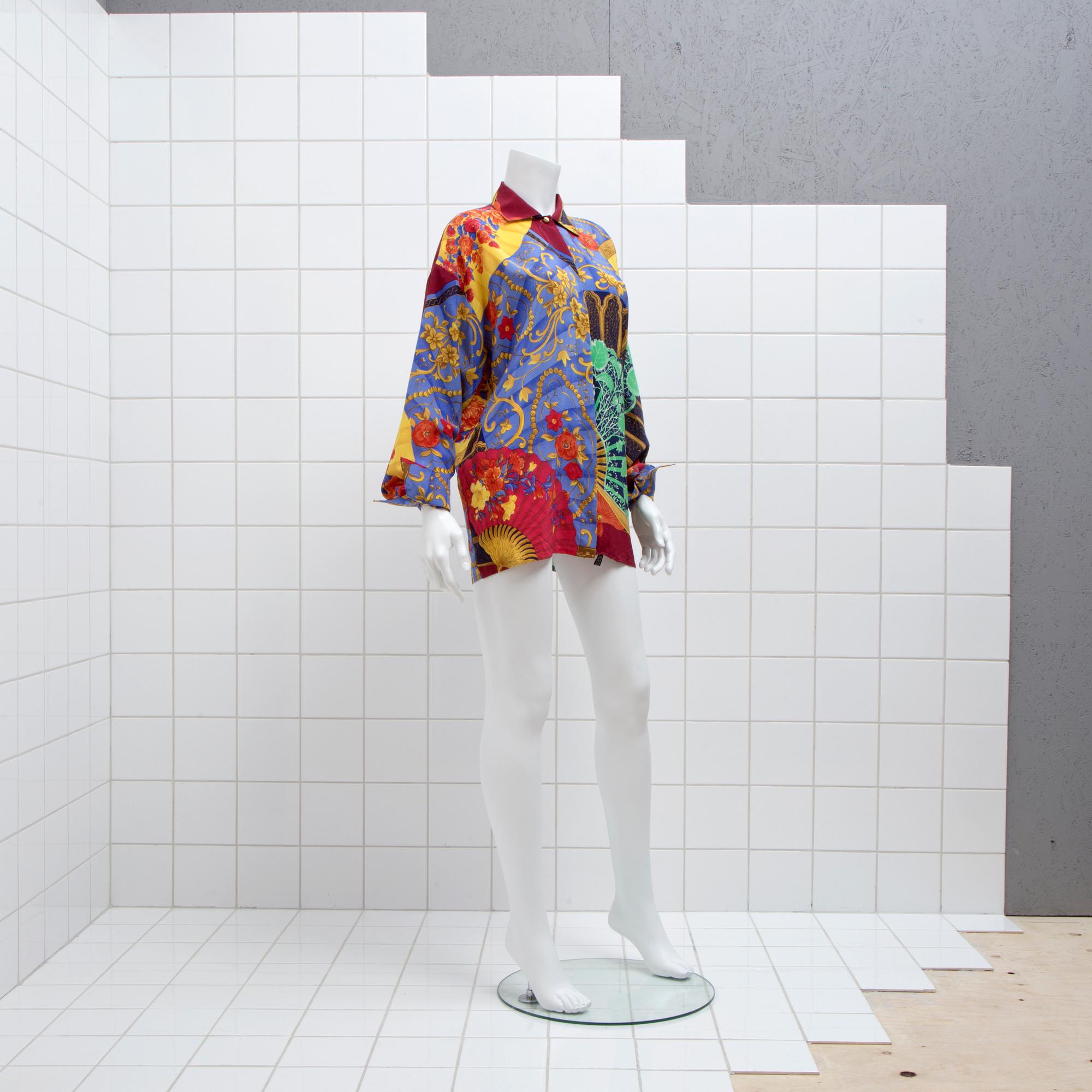 BLUS, Gianni Versace.