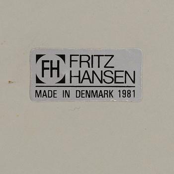 Bruno Mathsson & Piet Hein, matbord, "Supercirkel", Fritz Hansen, Danmark.