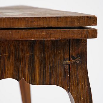 A faux-bois rococo cards table 'à l´hombre', Sweden, later part 18th century.