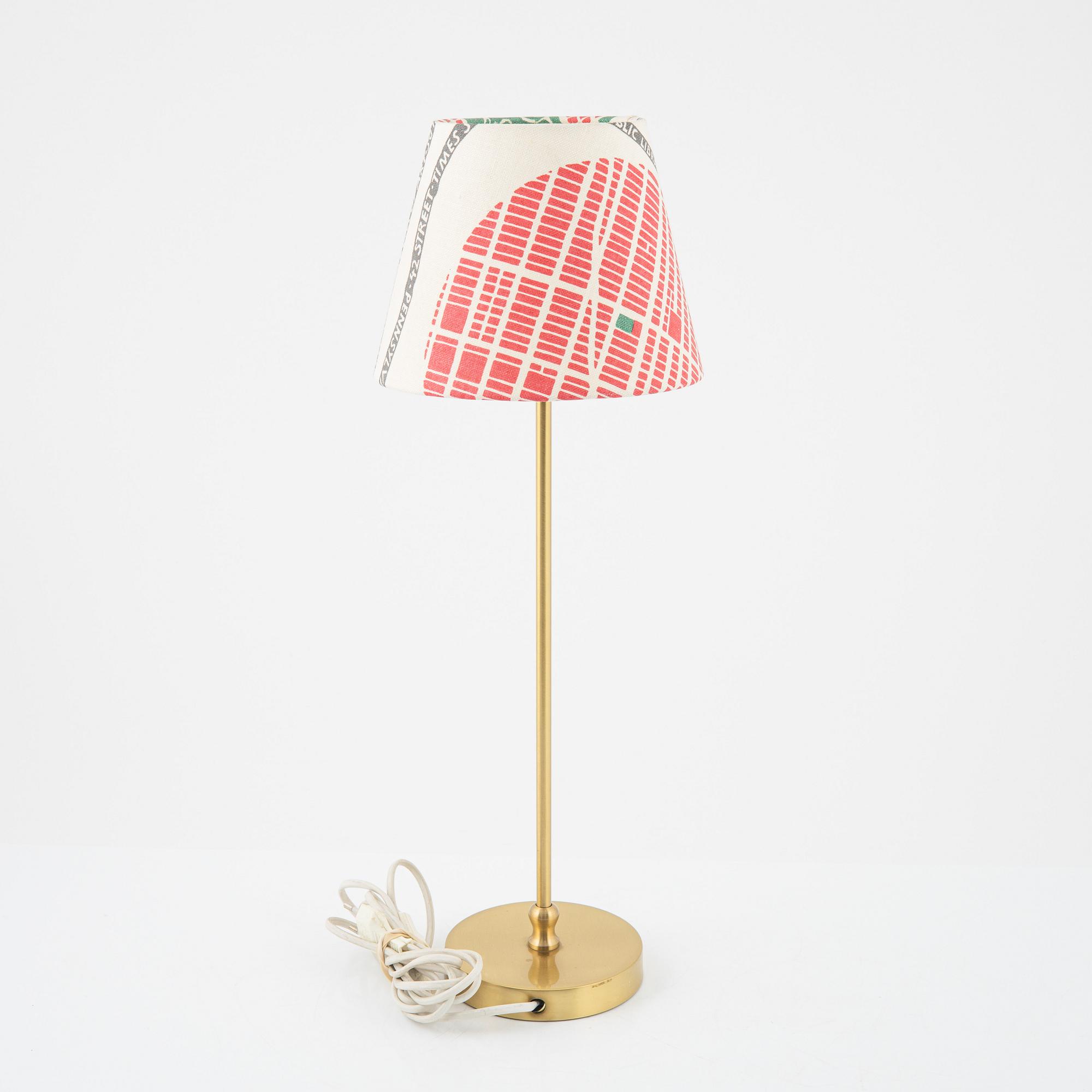 Josef Frank, bordslampa, modell 2332, Firma Svenskt Tenn.