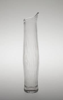 Tapio Wirkkala, A VASE.