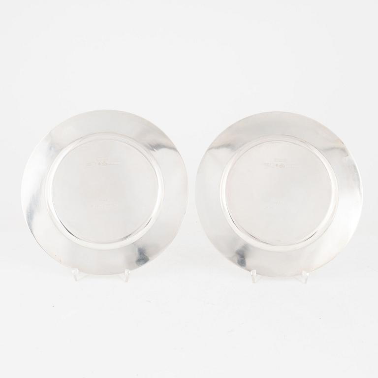 Atelier Borgila, a pair of sterling silver dishes, Stockholm 1954.