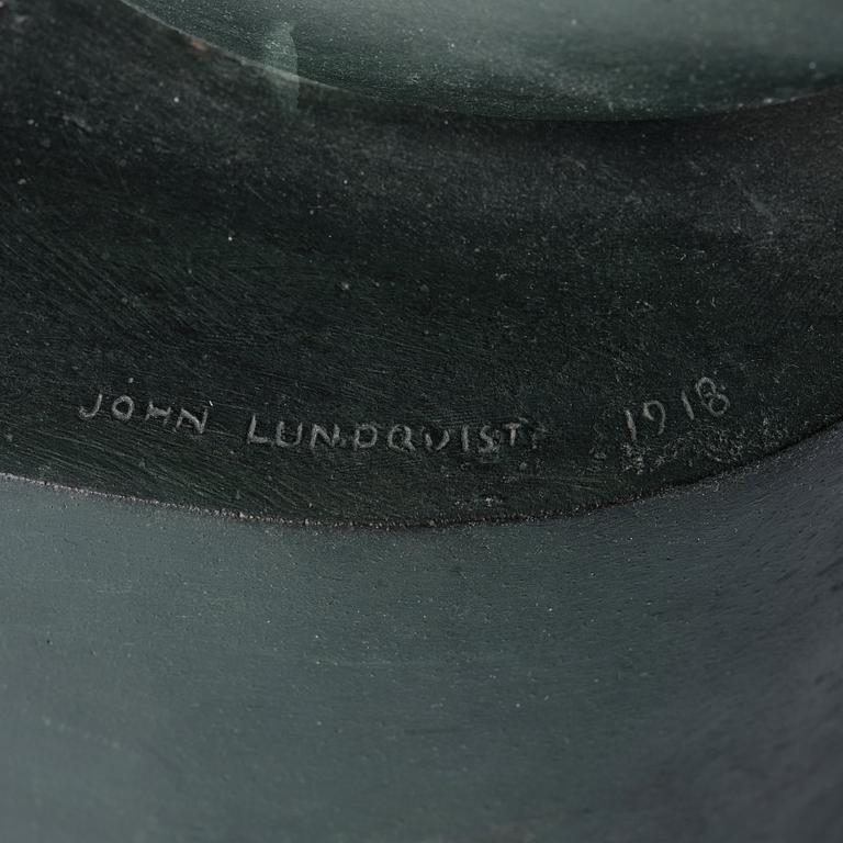 John Lundqvist, Triton ridande på sjöhäst.