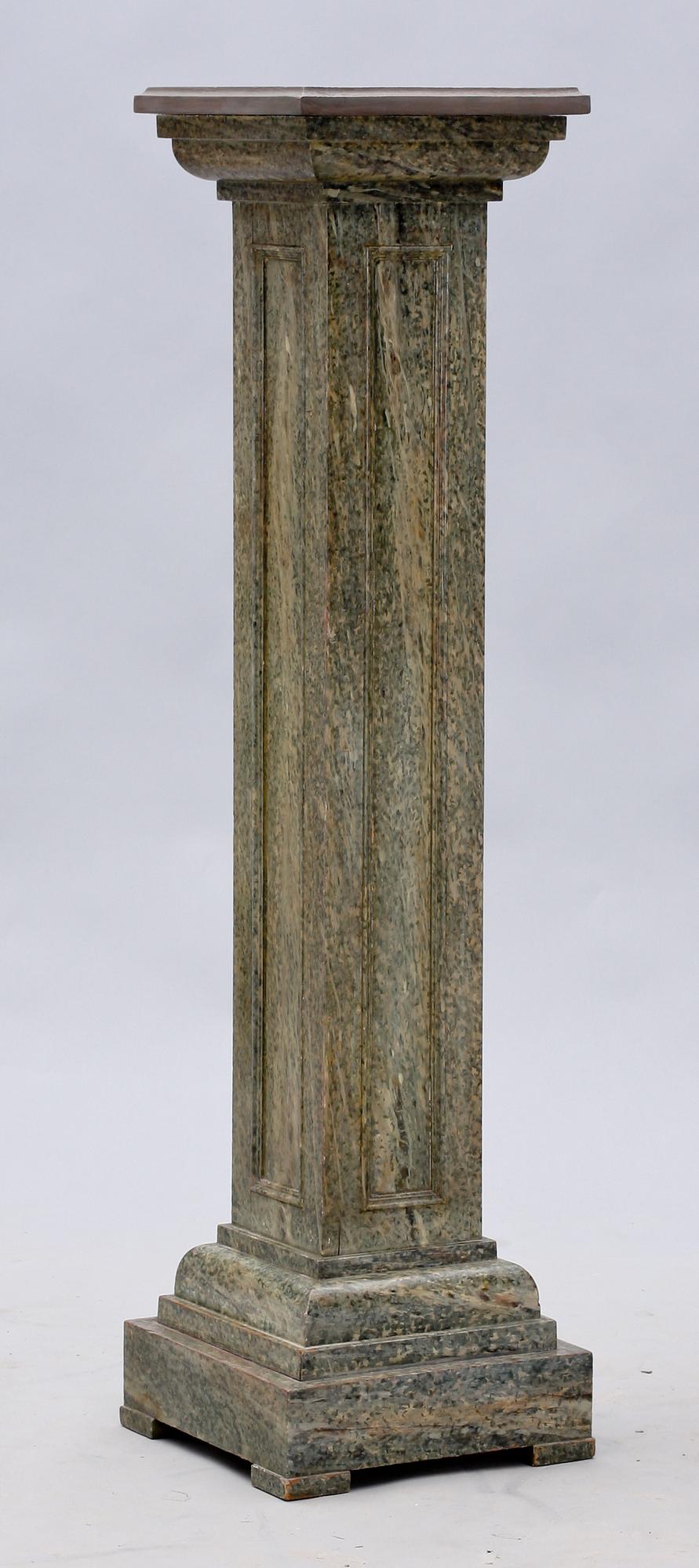 PIDESTAL, trä, troligen sekelskiftet 1900.