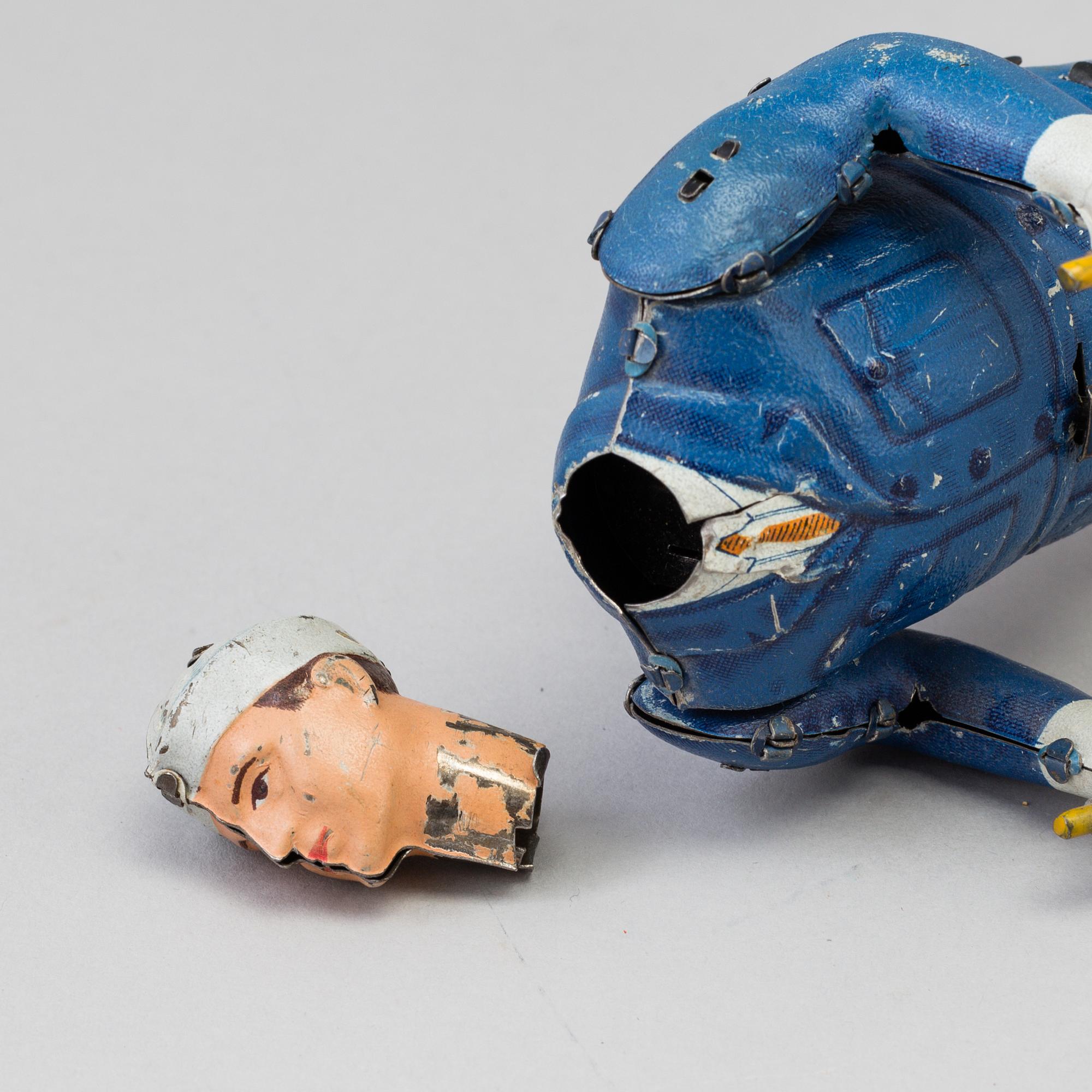 a Lehmann "Ski Rolf" tin toy, Germany 1930-1941.